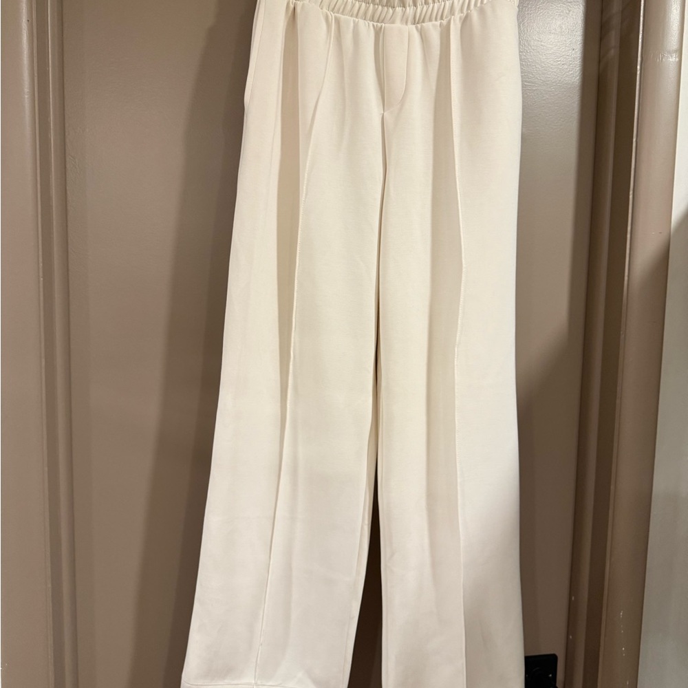 Cream Women's sweatpants (a new day)